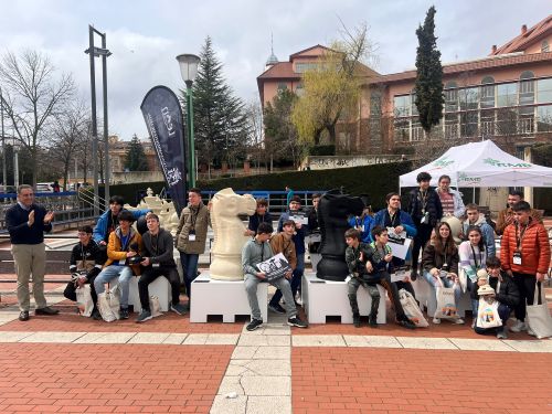 El Torneo de Ajedrez Grandes Gigantes corona al IES Padre Isla como campeón