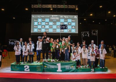 GANADORES FINAL PEQUEÑOS GIGANTES